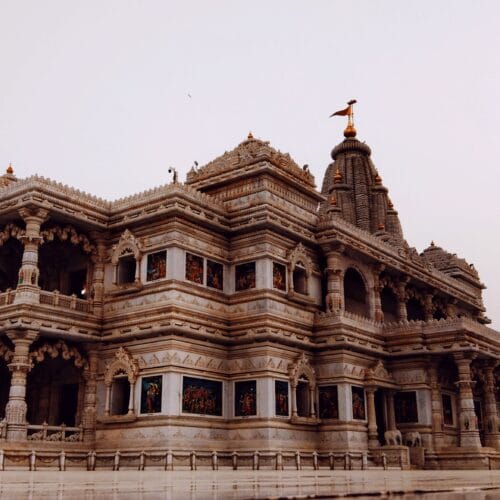 mathura tour package by friends tours