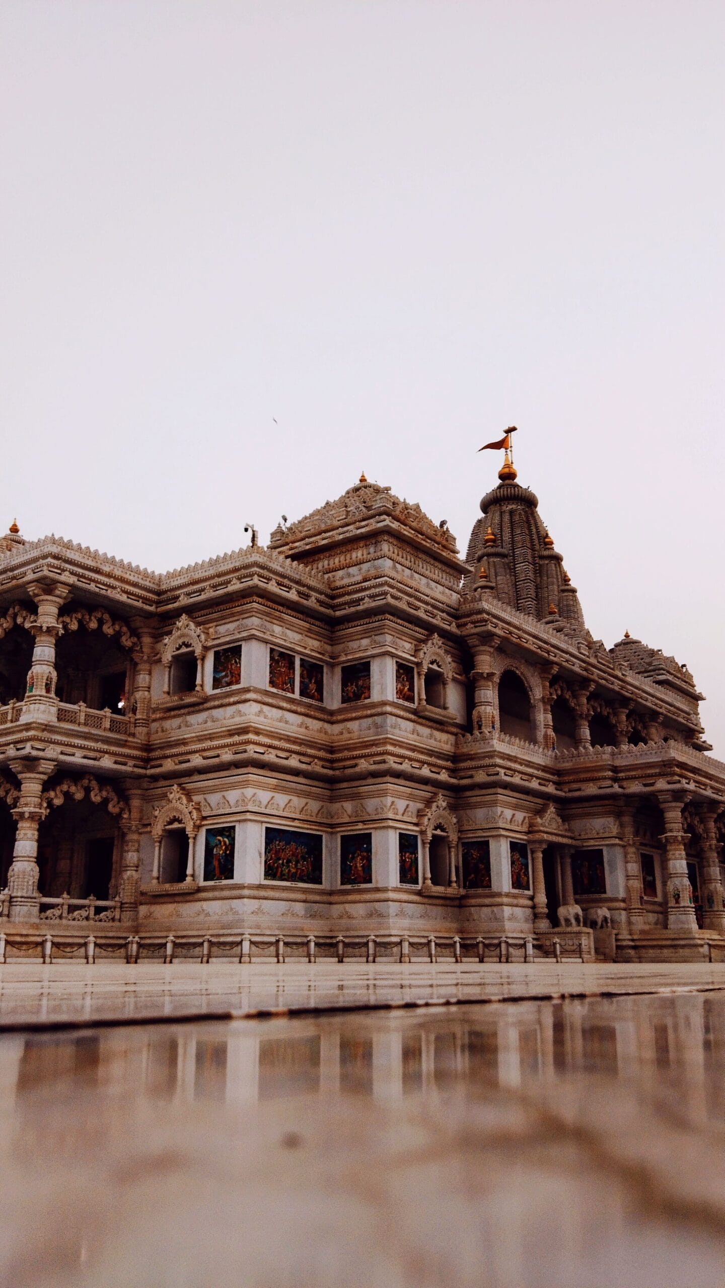 mathura tour package by friends tours